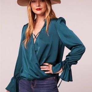 Band of the Free Sara Pine Satin Long Sleeve Top - Teal - M - NWT